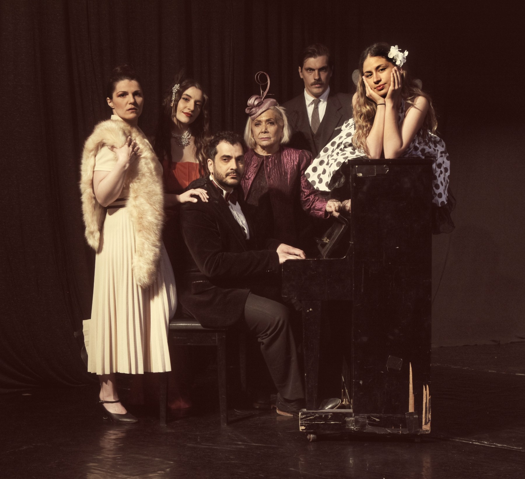 «Αττίκ, Μια Ζωή Χειροκροτήματα», για 17ο χρόνο στο θέατρο Καλλιρρόης