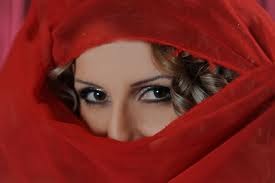 Ξετσίπωτη...