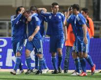 Το RnB τραγούδι της Εθνικής! Συνθέτης ο Κατσουράνης, τραγουδάει ο Λυμπερόπουλος!