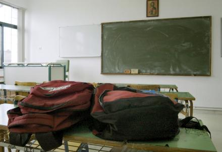 Κατοχή! Μαθητές λιποθυμούν από την πείνα σε σχολεία...