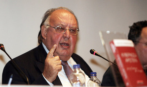 To... μυθιστορηματικό λεξιλόγιο του κ. Πάγκαλου