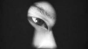 Επιδόματα αναπηρίας σοκ σε… επιδειξιομανείς  και ηδονοβλεψίες!