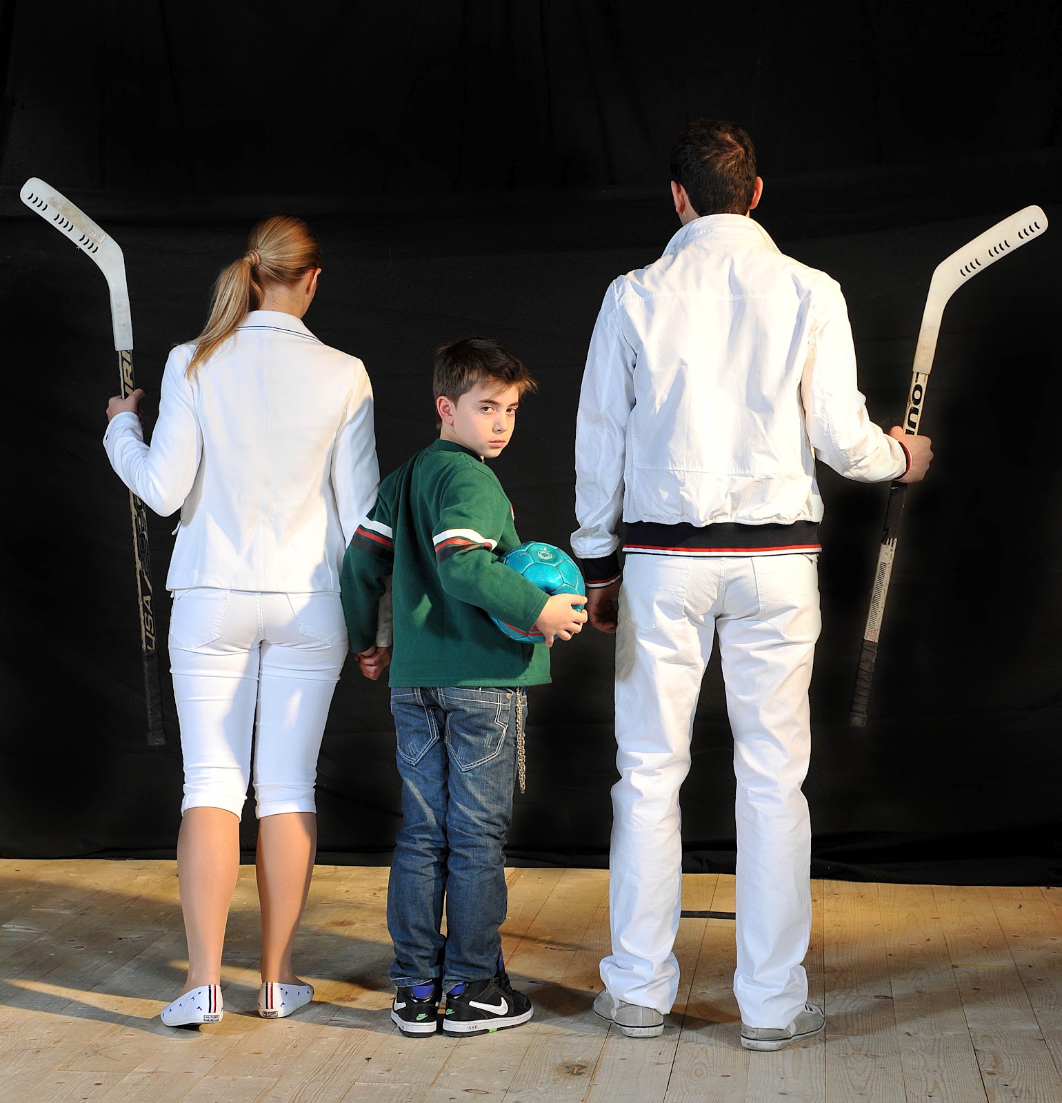 Κερασία Σαμαρά: «…σ’ αυτό το παιχνίδι σήμερα, είσαι θύτης και αύριο είσαι θύμα»