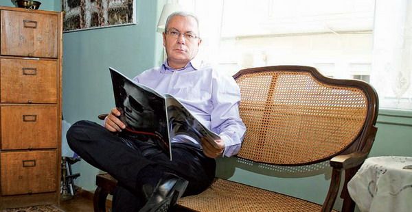 Διώχνουν υπαλλήλους και προσλαμβάνουν διευθυντές… στο ΣΚΑΙ!!!