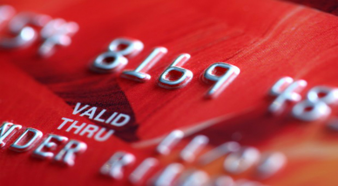 Αποκατάσταση αξιοπρέπειας... με 12 άτοκες δόσεις!!!