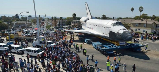 Έφτασε το πρώτο διαστημικό λεωφορείο… στην Καλαμάτα!!! 