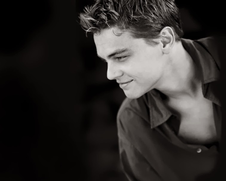 Ποιός είναι ο λόγος που συνηθίζουμε να ποζάρουμε με το αριστερό προφίλ!!!