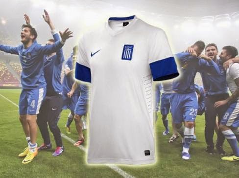 Κέρδισε τη φανέλα της Εθνικής... γεμάτη υπογραφές!!!