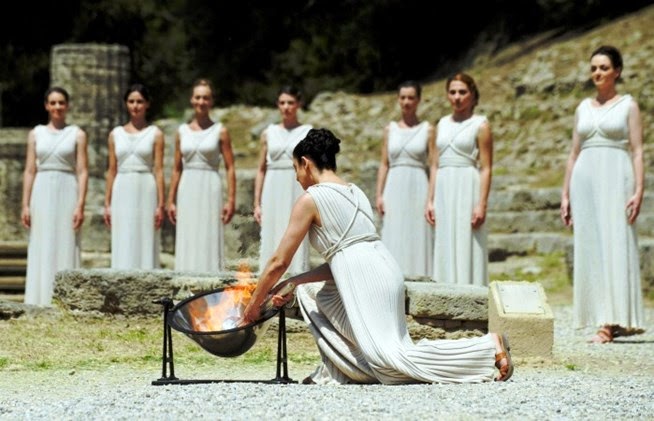 Σπονδές σε... δώδεκα θεούς!!!