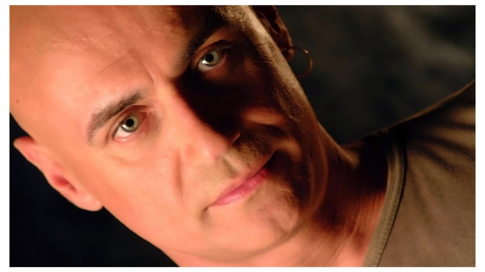 Ο Μιχαήλ Άνθης  απαντά, στο «κουτσομπολιό»… της αυλής!!! 