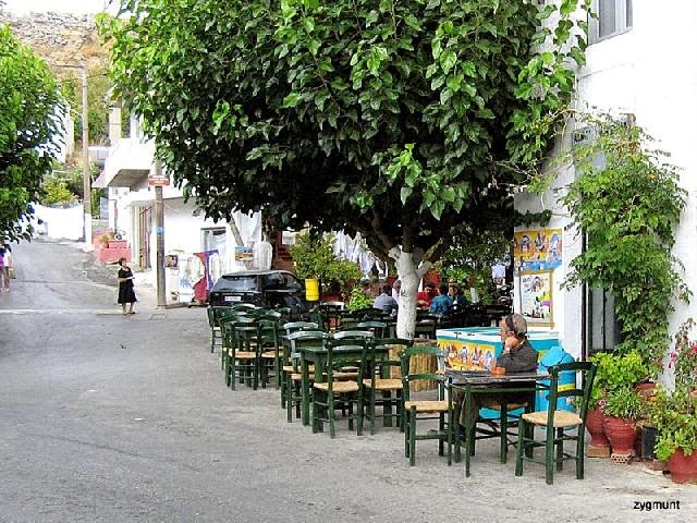 Σκοτεινό... το χωριό της Κρήτης, που δεν καπνίζει κανείς!!!