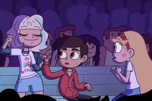 Το πρώτο ομοφυλοφιλικό φιλί σε παιδικό καρτούν!!!