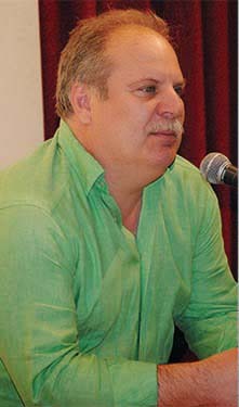 Ο Αλέκος Α. Χατζηκώστας απαντά, στο «κουτσομπολιό»… της αυλής!!!