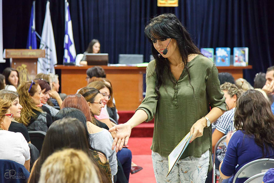 «Κλείνεις τα μάτια και ξαφνικά ταξιδεύεις…», με την Μαριλένα Καββαδά