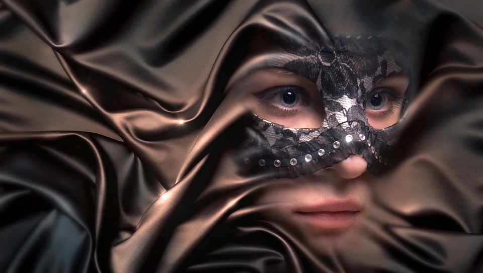 Αυτές είναι οι 2 πλευρές της προσωπικότητας του κάθε ζωδίου! Εσένα, ποιος είναι ο «κακός» σου εαυτός;