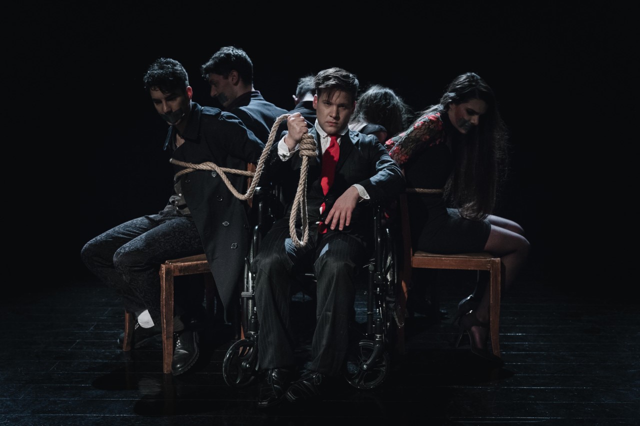 Θάρρος ή Αλήθεια; Ένα θρίλερ δωματίου, στο Θέατρο Αλκμήνη