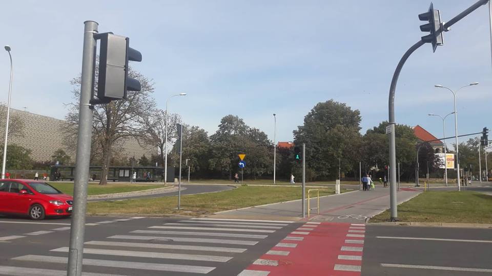 Φανάρι πεζών με κάμερα... στην Πολωνία!!! Εδώ, διάβαση πεζών, για αυτοκίνητα…