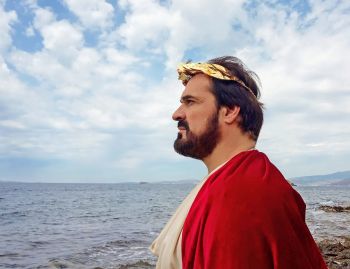 «Αυτοκράτωρ Ανδριανός» του Χρήστου Λιακόπουλου, στο θέατρο Αλκμήνη