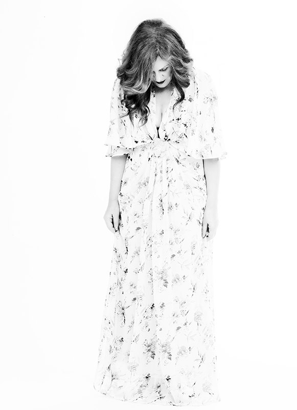 «ΤΙ ΜΕ ΚΟΙΤΑΣ ΕΤΣΙ;» των Ρόδη –Κυφωνίδη με την Αθηνά Παππά, στο Θέατρο Αλκμήνη