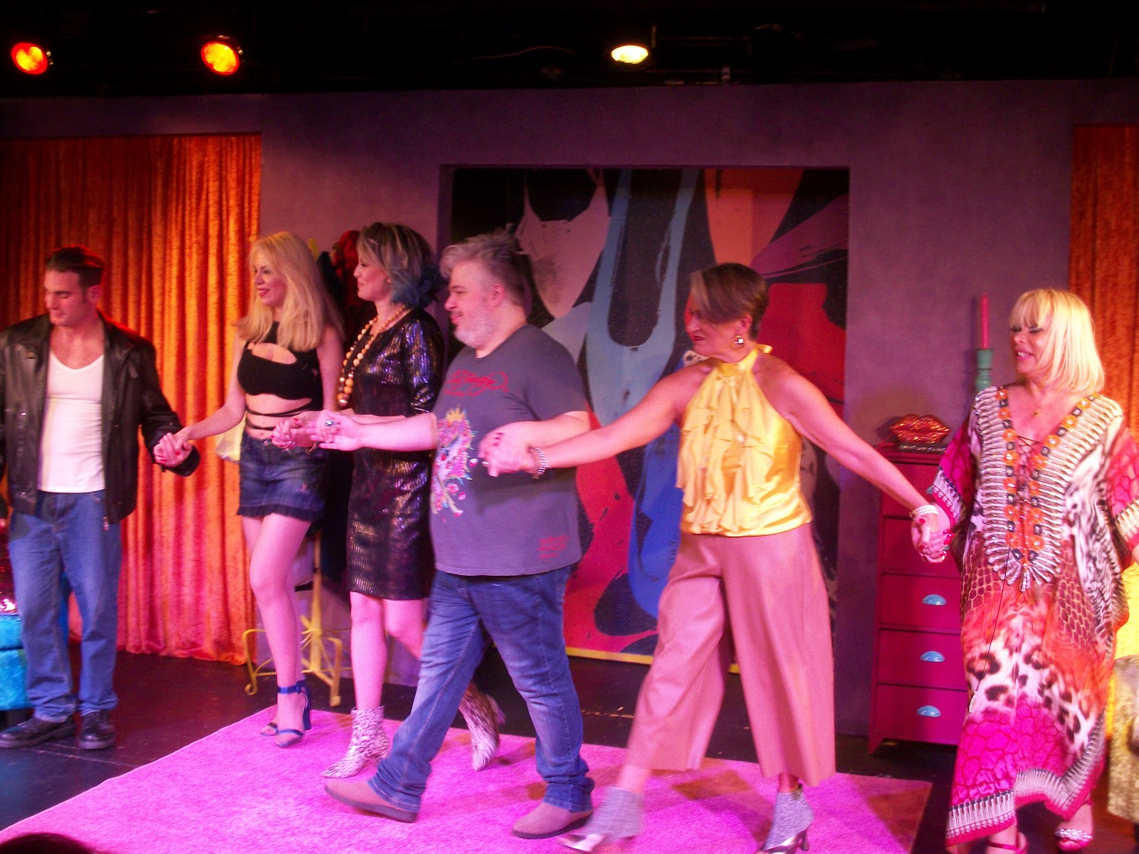 Θέατρο: Είδαμε και σας προτείνουμε… «ΡΟΖ ΤΑΦΤΑΣ» του Χάρη Βορκά