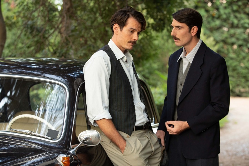 Άγριες μέλισσες: Ο Κωνσταντής και ο Μελέτης ξεσκεπάσουν τα ψέματα του Κλεομένη