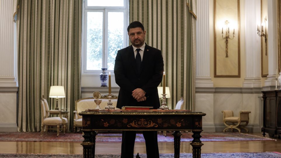 Ο «Άγιος» Νικόλας, ο περιφρουρητής… 