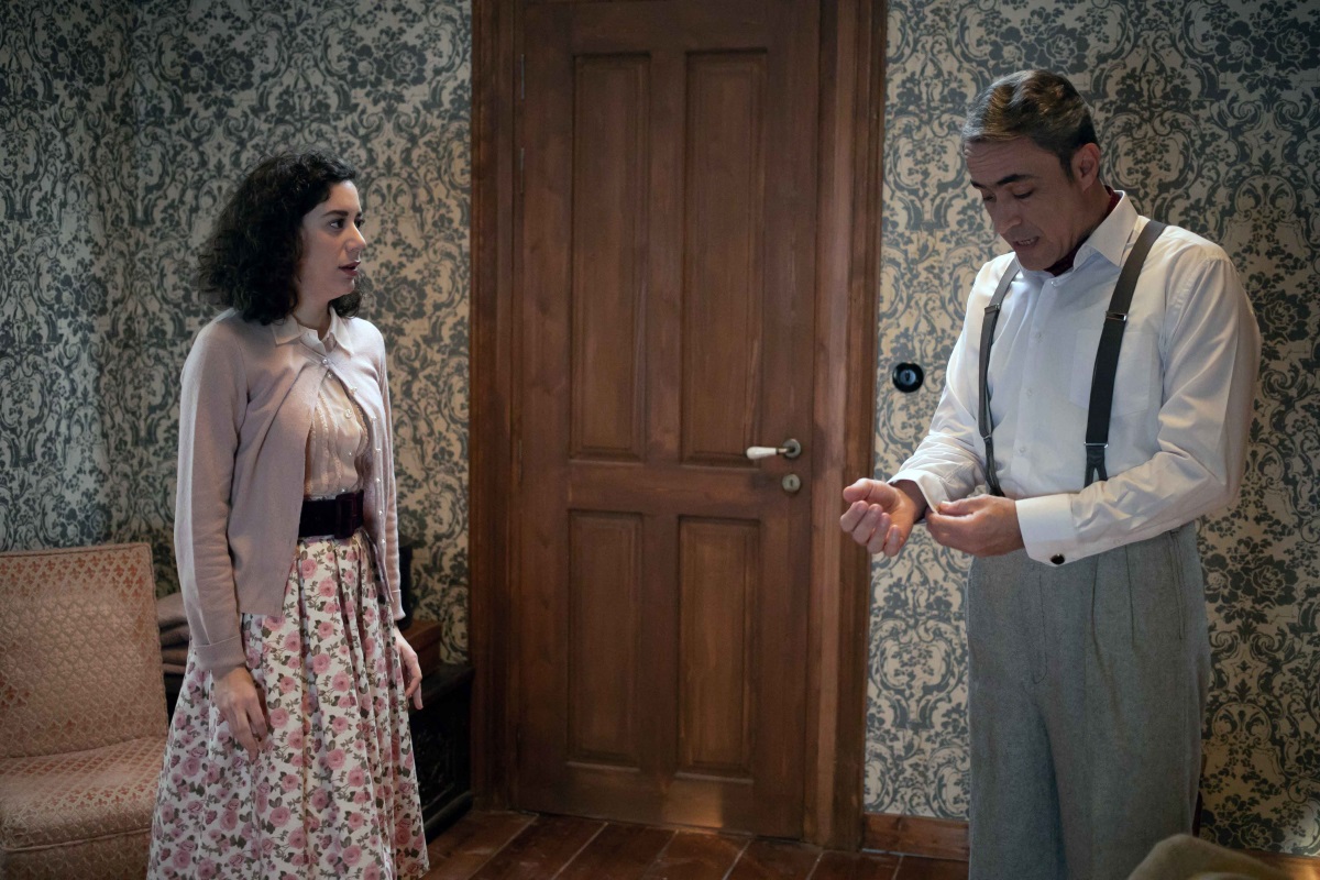 Η αλήθεια που σοκάρει την Πηνελόπη στις Άγριες Μέλισσες!