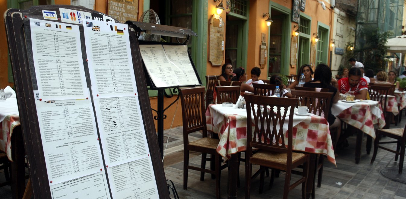 Έτσι θα ανοίξει η εστίαση στις 25 Μαΐου: 6 άτομα ανά τραπέζι, 80% πληρότητα