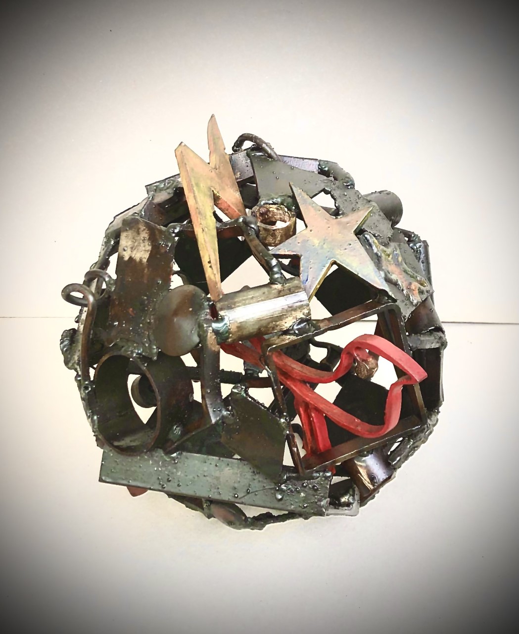 «Σπονδή στο συναίσθημα»…. Του εικαστικού Νίκου – Γιώργου Παπουτσίδη