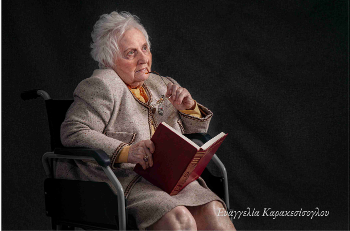 Το πιο γλυκό ημερολόγιο για το 2021. Ηλικιωμένοι ποζάρουν σαν μοντέλα και στέλνουν μήνυμα (Φωτογραφίες)