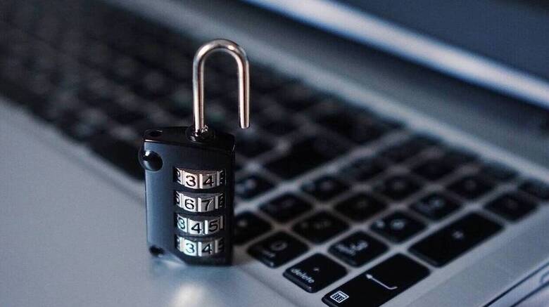 ΠΡΟΣΟΧΗ: Ηλεκτρονικές απάτες με επιδόματα και εφορία - Τι να προσέχουν οι πολίτες