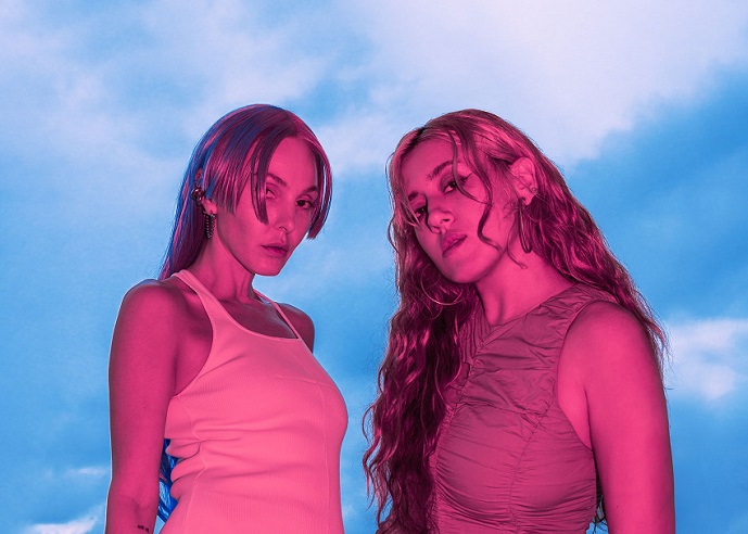 FEVER RIDE: Το νέο single της VASSIŁINA και της Tamta 