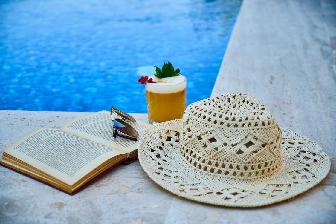 20 +1 βιβλία, για τις φετινές σας διακοπές… από την προθήκη του aylogyros news