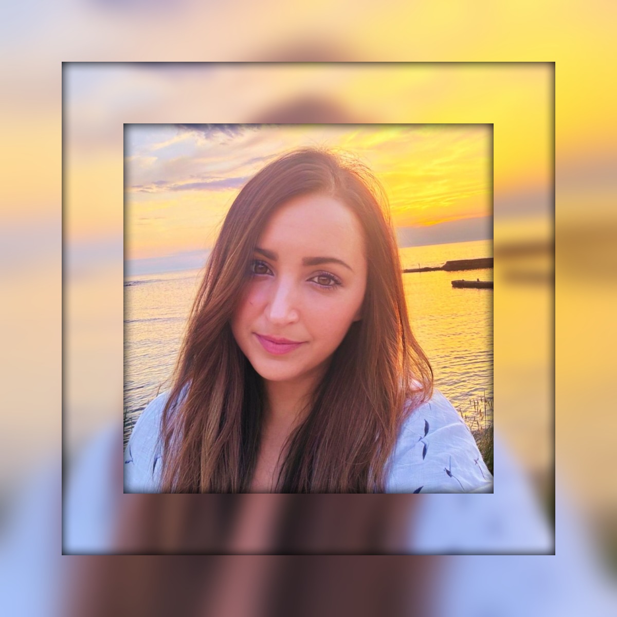 Κρίνθη Ζήρα: «Η Αόρατη κλωστή, μας θυμίζει ότι η αγάπη παραμένει ακόμα και αν οι άνθρωποι επιλέγουν διαφορετικές διαδρομές στην ζωή τους»