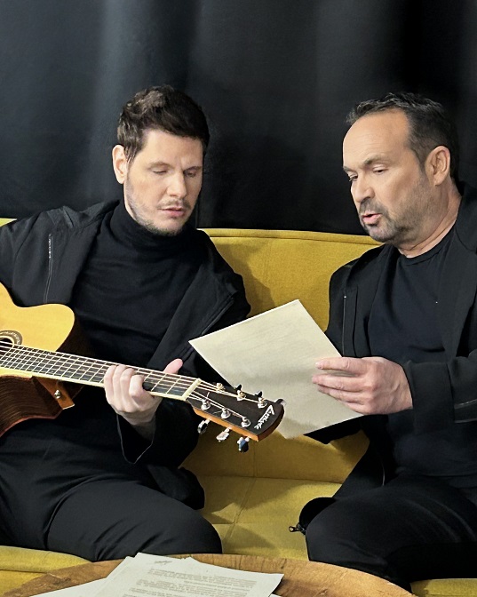 Ο Κώστας Μακεδόνας και ο Γιάννης Χριστοδουλόπουλος στο studio!