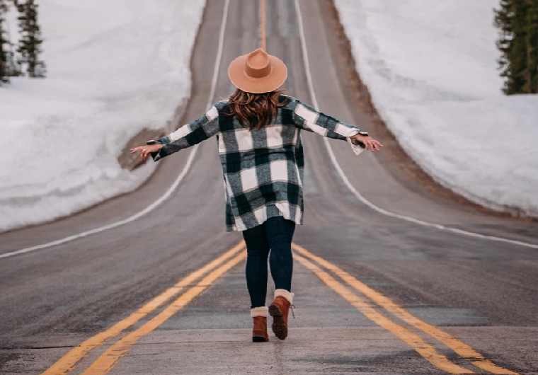 3 απλές συμβουλές των ειδικών για να περπατάμε περισσότερο το 2022