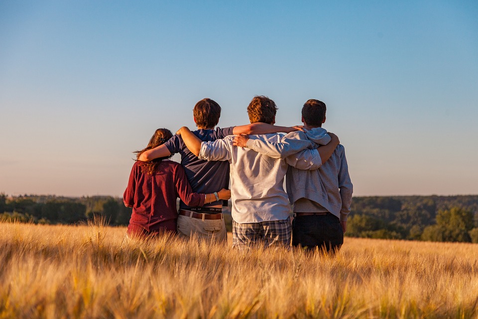 10 λόγοι που οι φιλίες είναι οι πιο σημαντικές σχέσεις της ζωής μας
